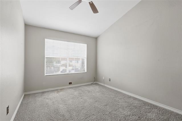 Foto del edificio - 1511 Creek Bank Ln