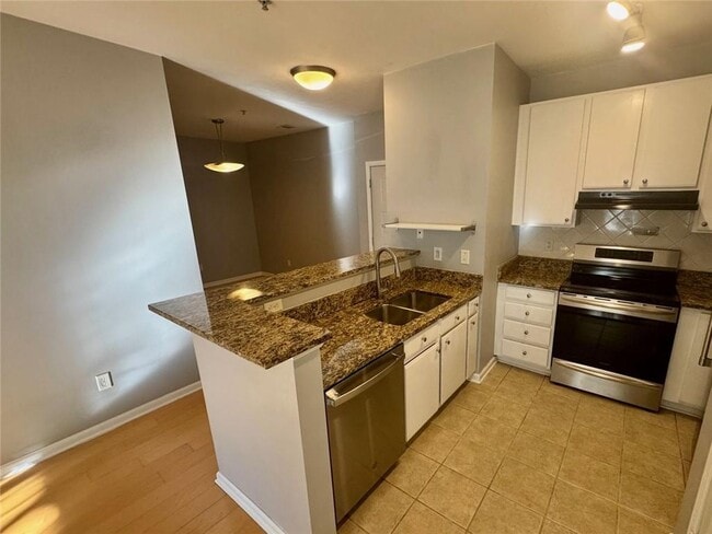 Foto del edificio - 821 Ralph McGill Blvd NE