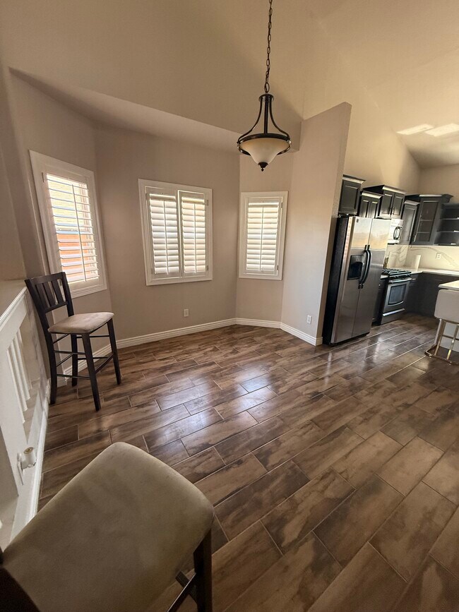 Foto del edificio - 836 Sunset Park Dr