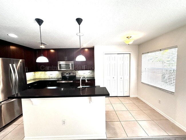 Building Photo - 3845 Silverbell Loop