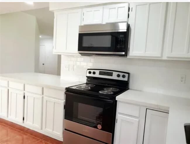 Kitchen - 11918 Loveland Pass Dr