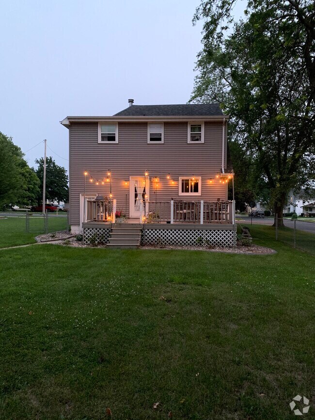 Apartments For Rent in Dyckesville WI with Hardwood Floors 3 Rentals