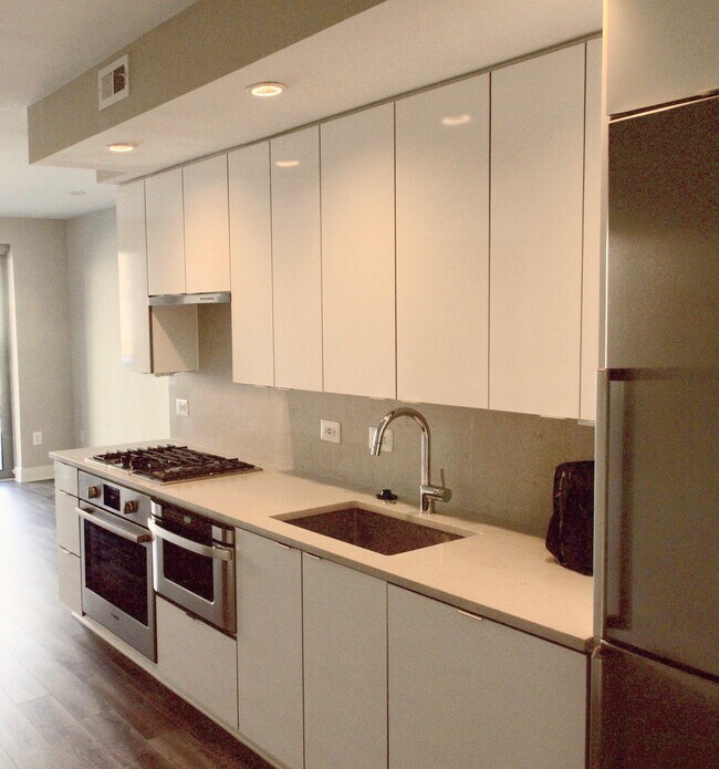 Foto del edificio - 1311 13th St. NW, #105