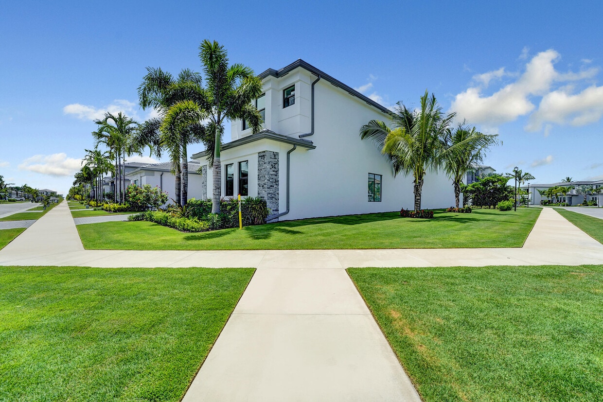 Foto principal - 9099 Silver Marsh Ln