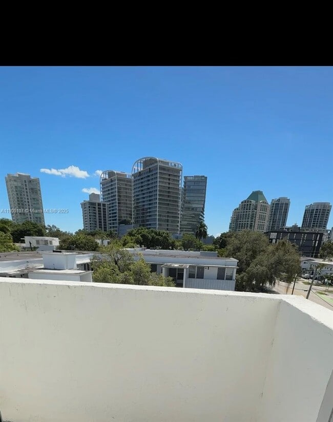 Building Photo - 3051 SW 27th Ave