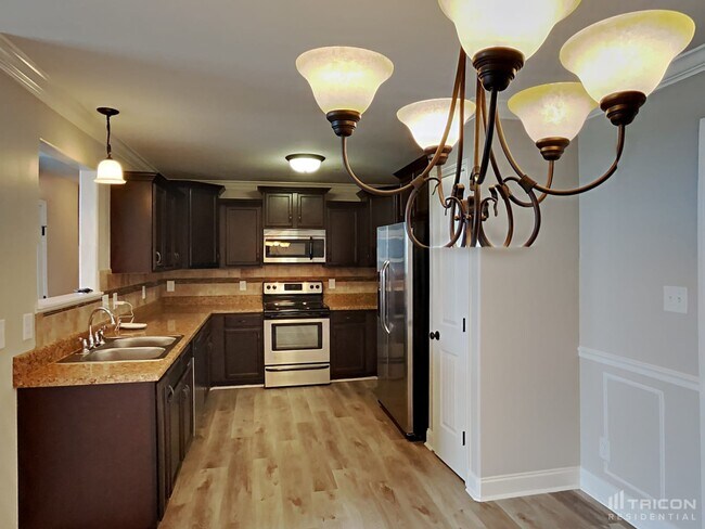 Foto del edificio - 646 Fox Hound Dr