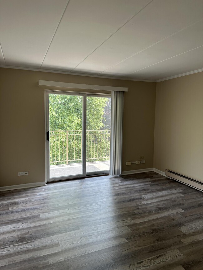 Building Photo - 115 Marengo Ave