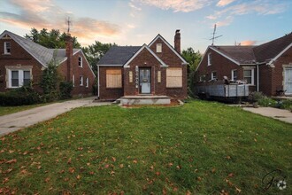 Building Photo - 10606 Marne St