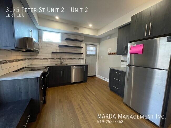 Photo du bâtiment - BEAUTIFULLY RENOVATED 1 BED/1BATH UNIT IN SANDWICH! + HYDRO & GAS!