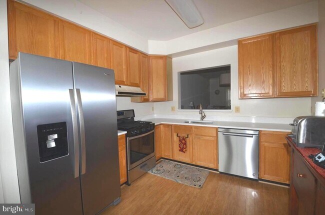 Foto del edificio - 3624 Ransom Pl