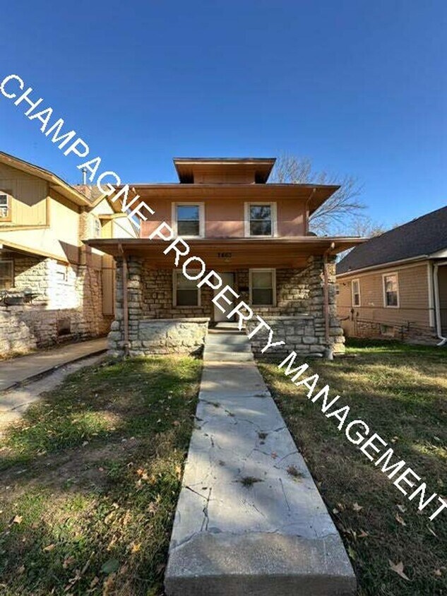 Foto principal - Updated Single Family Home in KC