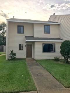 Foto principal - 1015 Windrose Dr