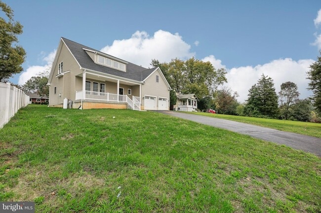 Building Photo - 43 Bennett Ave