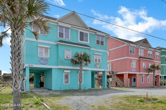 Building Photo - 3974 Island Dr