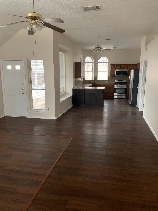 535 Chancellorsville Dr, Mesquite, TX 75149 House Rental in Mesquite