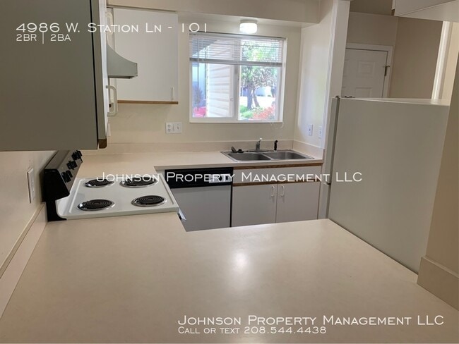 Building Photo - 4986 W Station Ln #101
