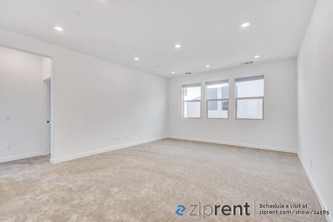 Foto del edificio - 601 Gateway Ln