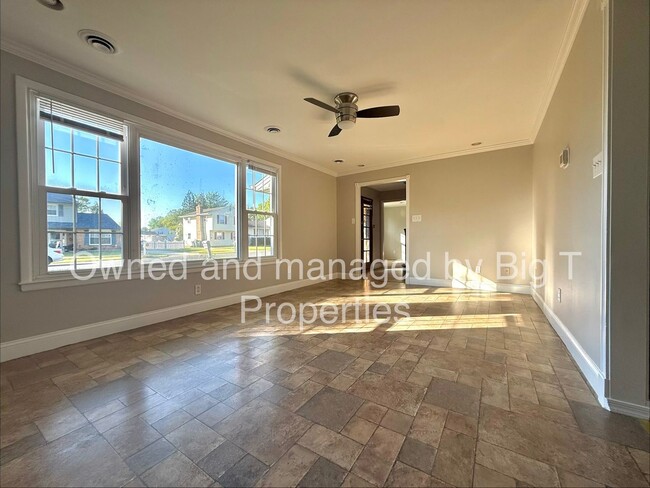 Building Photo - Beautiful 4 bedroom 2 bathroom home