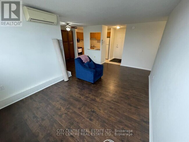 Photo du bâtiment - 2900 Battleford Rd