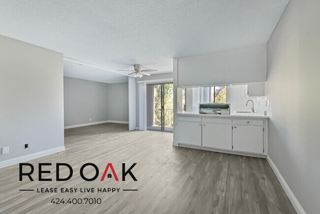 Foto del edificio - 8614 Woodley Ave