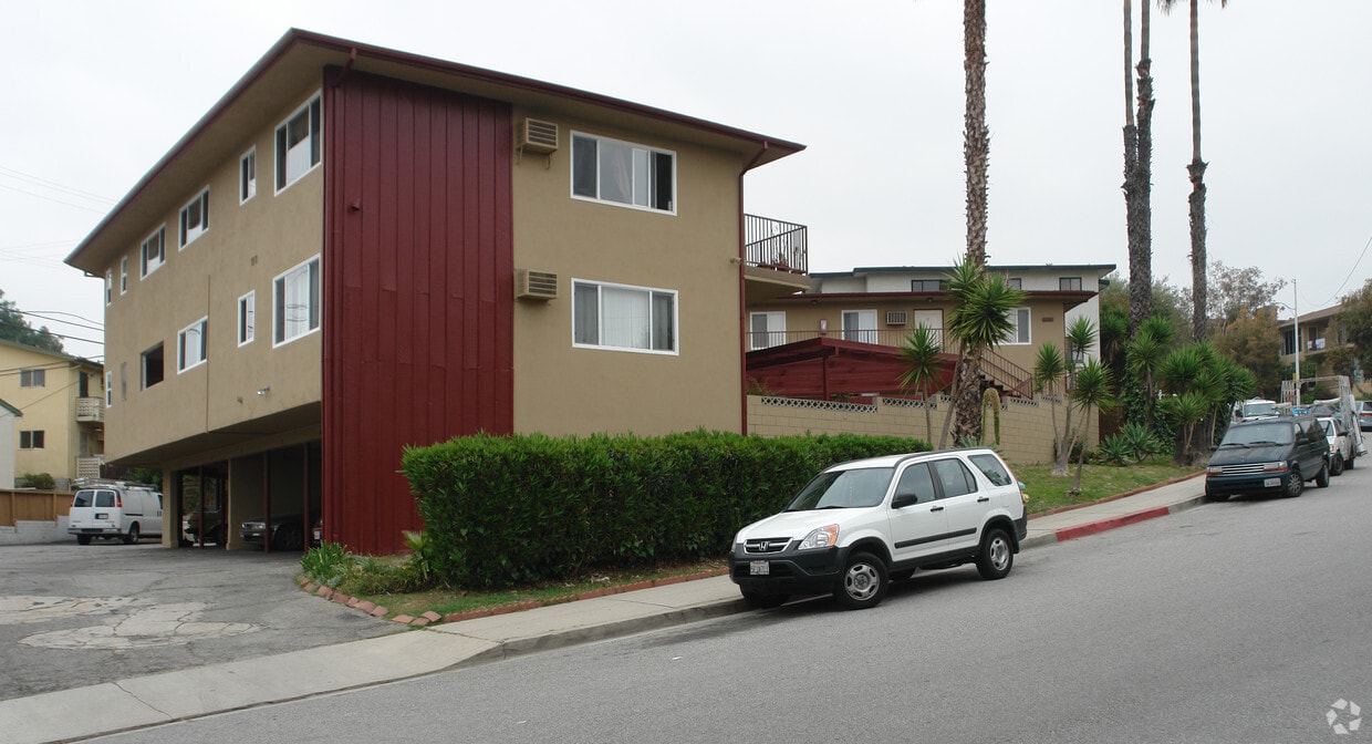 Building Photo - 1720 Ellincourt Dr