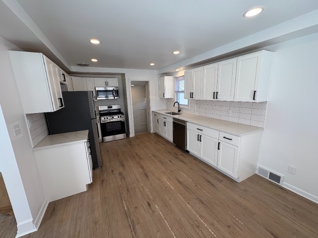 Building Photo - 13319 McCracken Rd