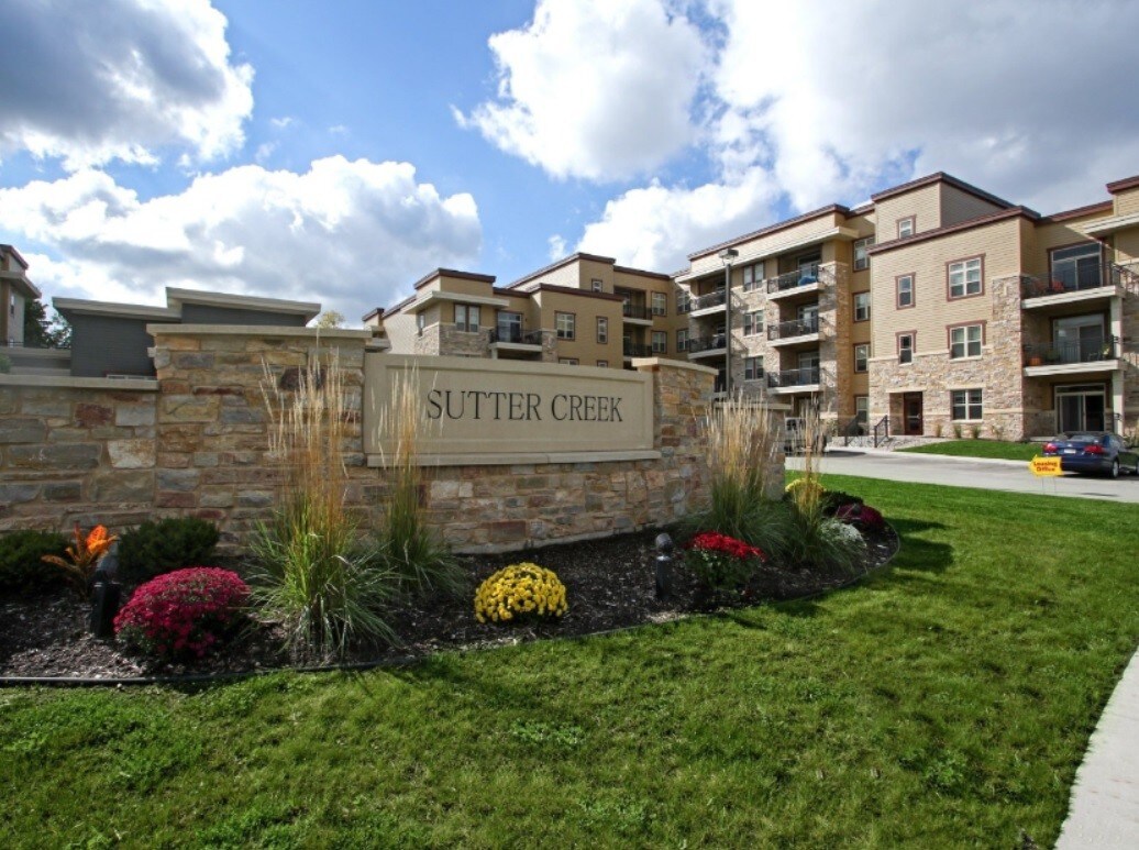 Sutter Creek Apartments Brookfield, WI