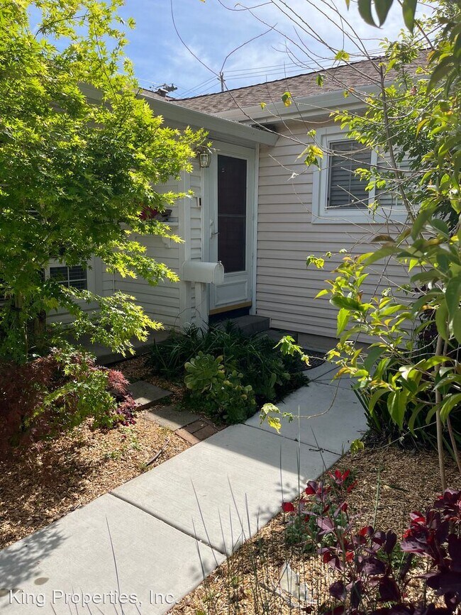 Building Photo - 5 br, 2 bath House - 910 Pennsylvania Place