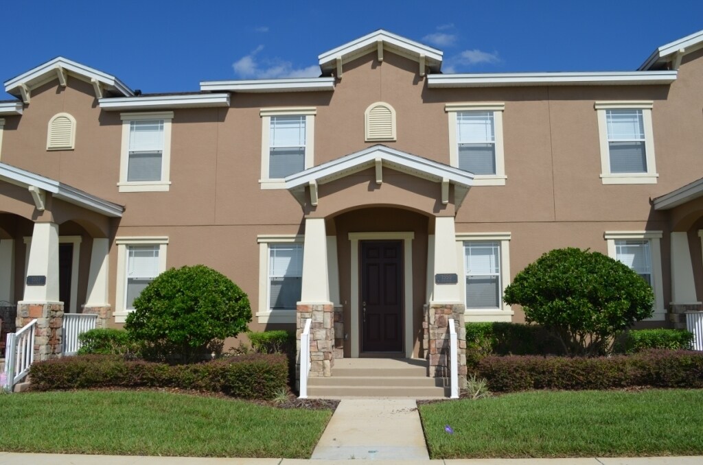 Primary Photo - 2/2.5 Townhouse with 1/1 Detached Garage A...