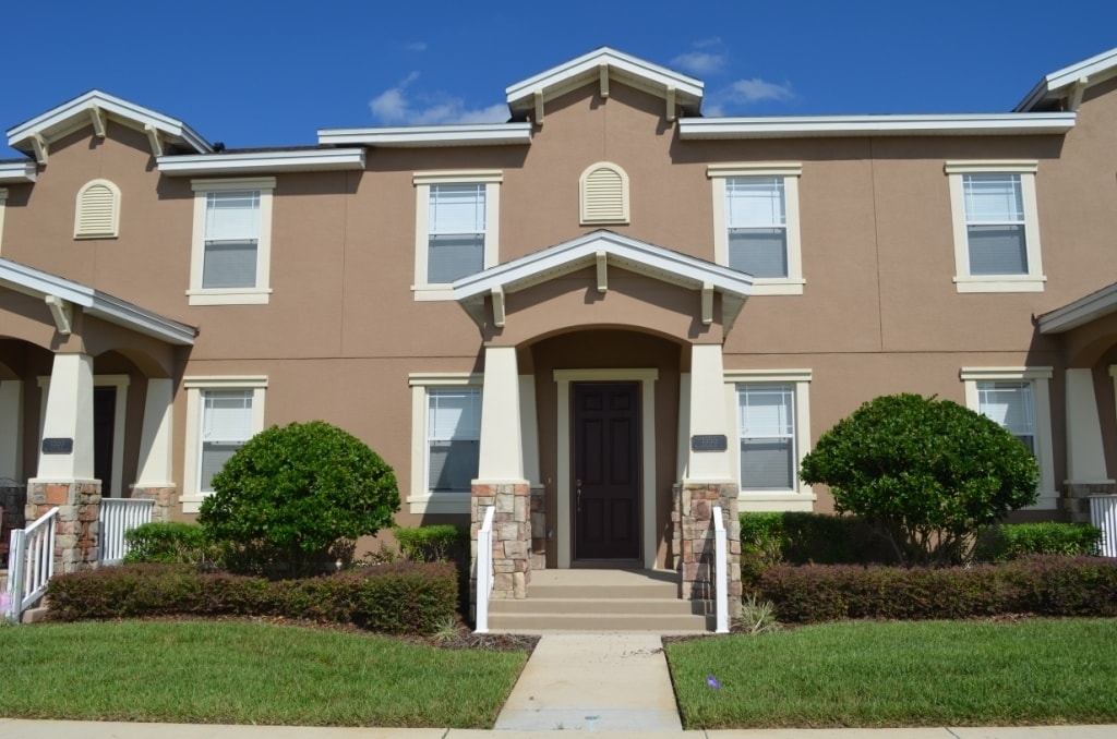 2/2.5 Townhouse with 1/1 Detached Garage Apt and 2-Car Garage in Turtle Creek of Saint Cloud - 2/2.5 Townhouse with 1/1 Detached Garage Apt and 2-Car Garage in Turtle Creek of Saint Cloud