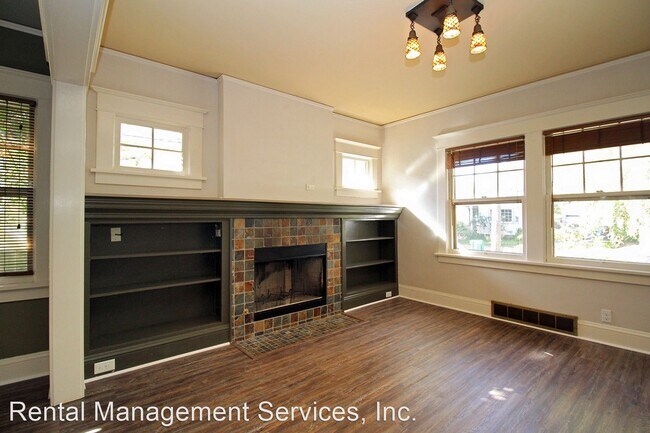 Foto del edificio - 2 br, 1 bath House - 2324 SE 47th Avenue