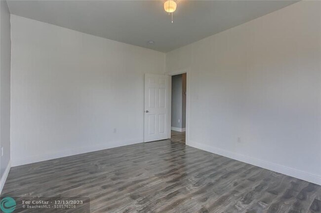 Building Photo - 1833 Taylor St