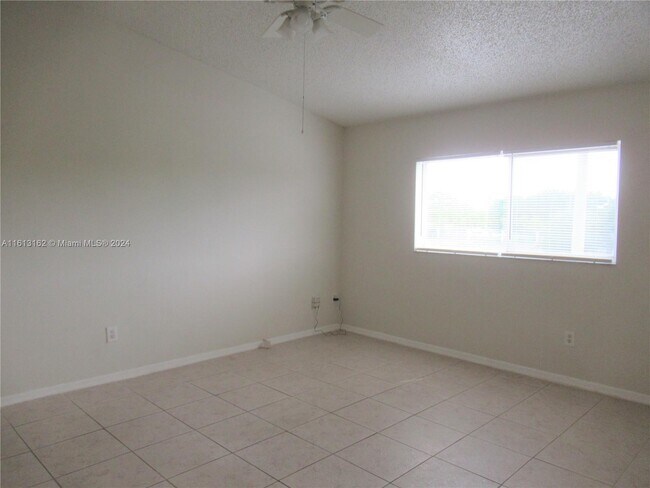Foto del edificio - 3630 N 56th Ave