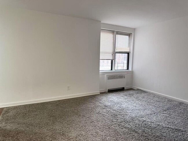 Foto del edificio - 144-50 38th Ave