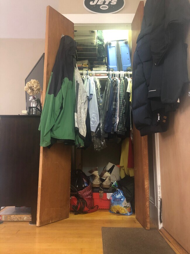 Closet - 43 Park Vale Ave