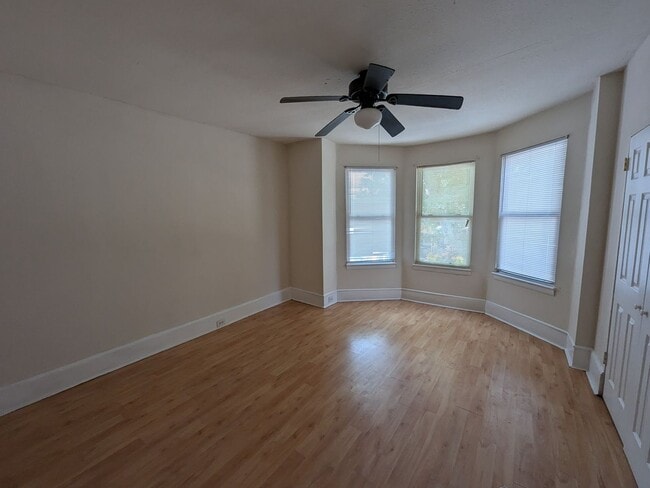 Building Photo - Spacious Home - West Philadelphia