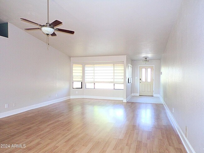 Foto del edificio - 5529 S Sioux Ave