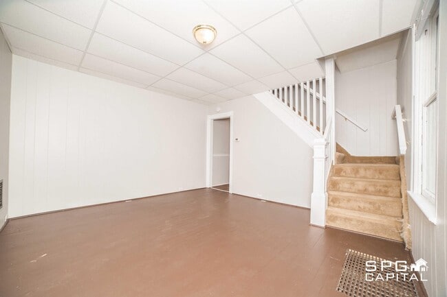 Building Photo - 109 Randolph Ave