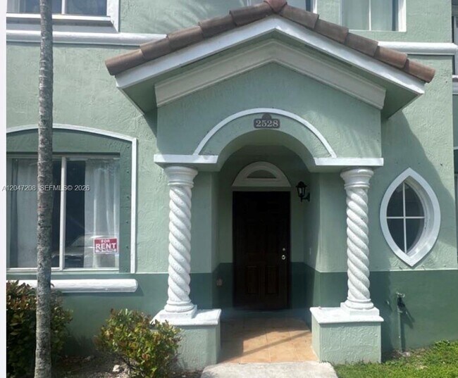 Foto del edificio - 2528 SE 14th Ave