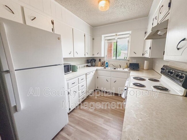 Building Photo - 1408 Hammond Dr