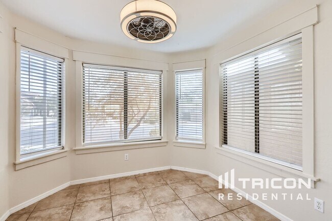 Foto del edificio - 9128 N 184th Ln
