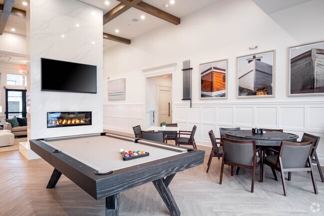 Billiards Room - Sutton Landing at Commack