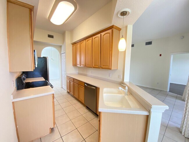 Building Photo - 9435 Myrtle Creek Ln