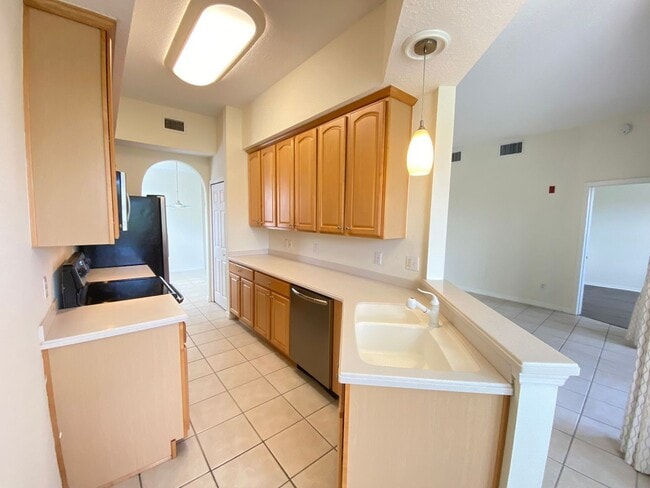 Photo - 9435 Myrtle Creek Ln Apartment