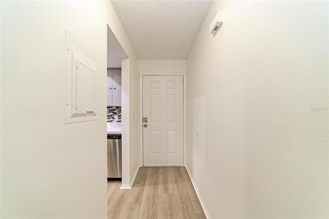 Building Photo - 7237 Cloister Dr