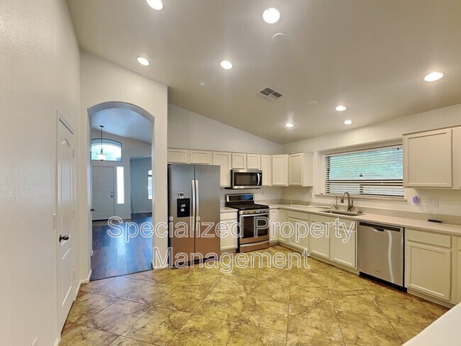 Foto del edificio - 28418 N 25th Ave