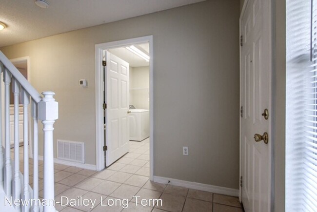 Building Photo - 2 br, 3 bath House - 981 Scenic Oak Lane  ...
