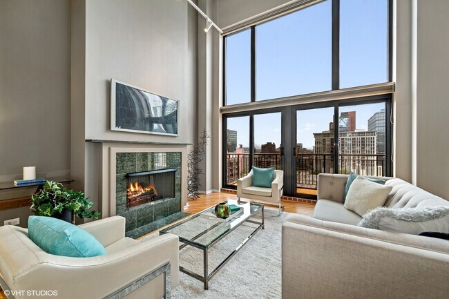 Foto del edificio - 616 W Fulton St