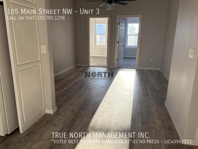 Building Photo - 105 Main St