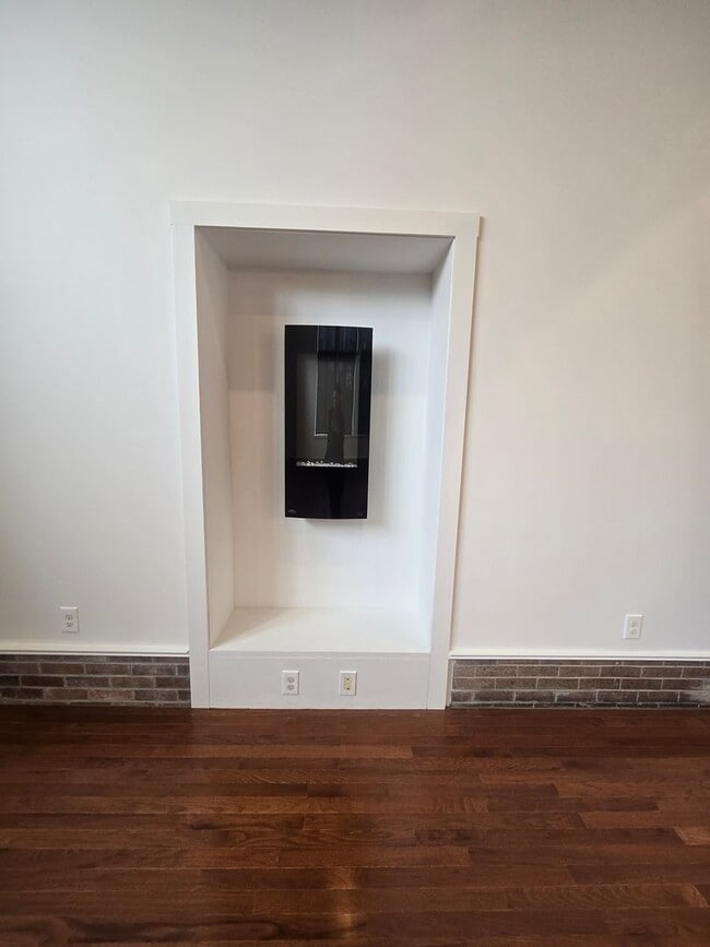 Foto del edificio - 1815 Main St